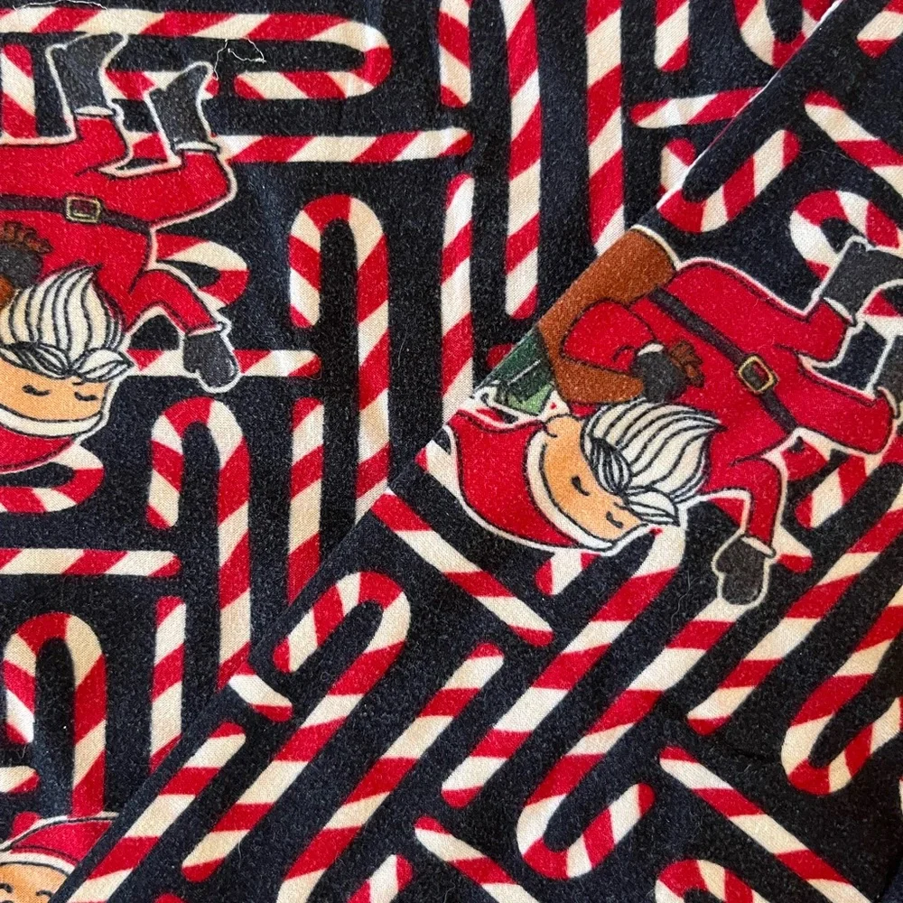 LuLaRoe Christmas leggings - Picture 3 of 4